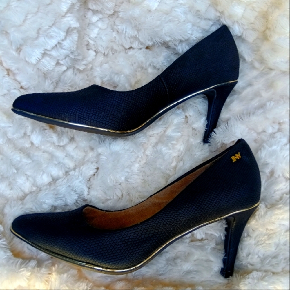 Euc Jones New York Black Heels
